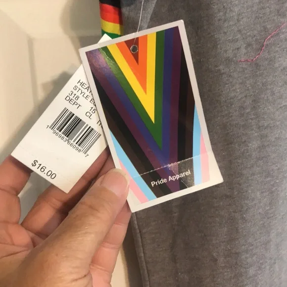 NWT Unisex Queer Eye Pride Tank Top - Picture 4 of 6